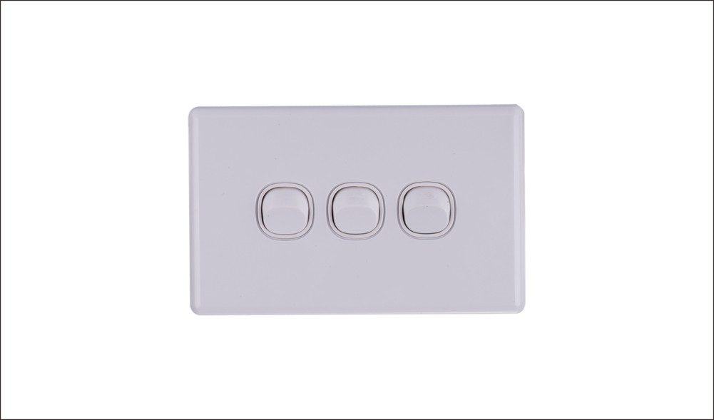 Three Gang Two Way Switch 16Amp Horizontal
